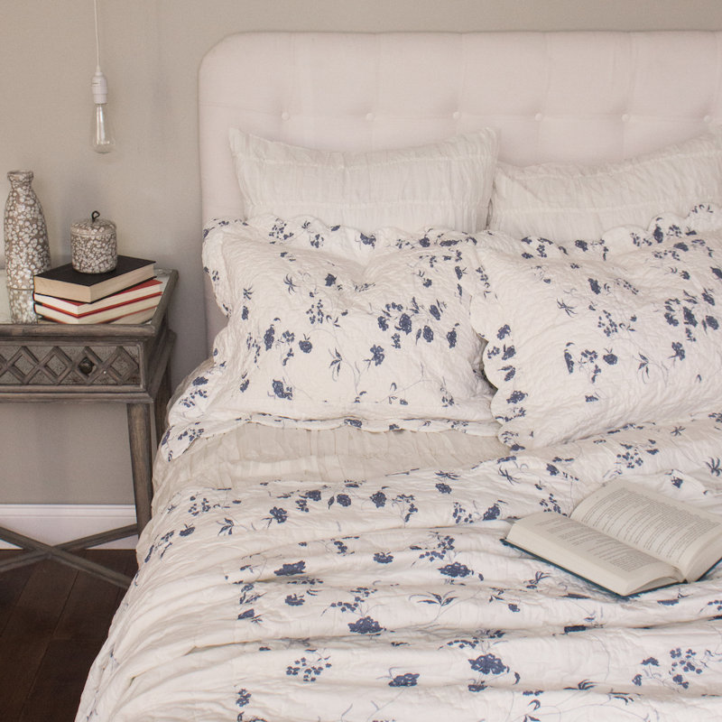 Primrose Quilt, Queen Quilt + 2 Standard Shams