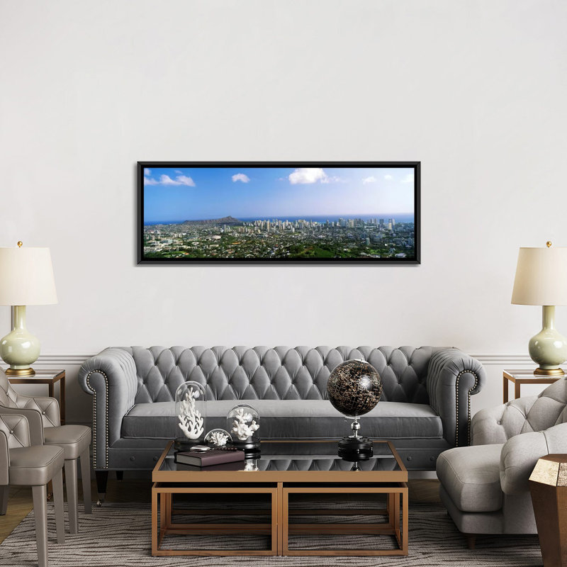 Honolulu, Hawaii par Panoramic Images - reproduction de photo sur toile, H 20 po x l 60 po x P 1,5 po, Toile tendue