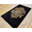 Tapis médaillon floral noir en laine noué à la main des années 1920