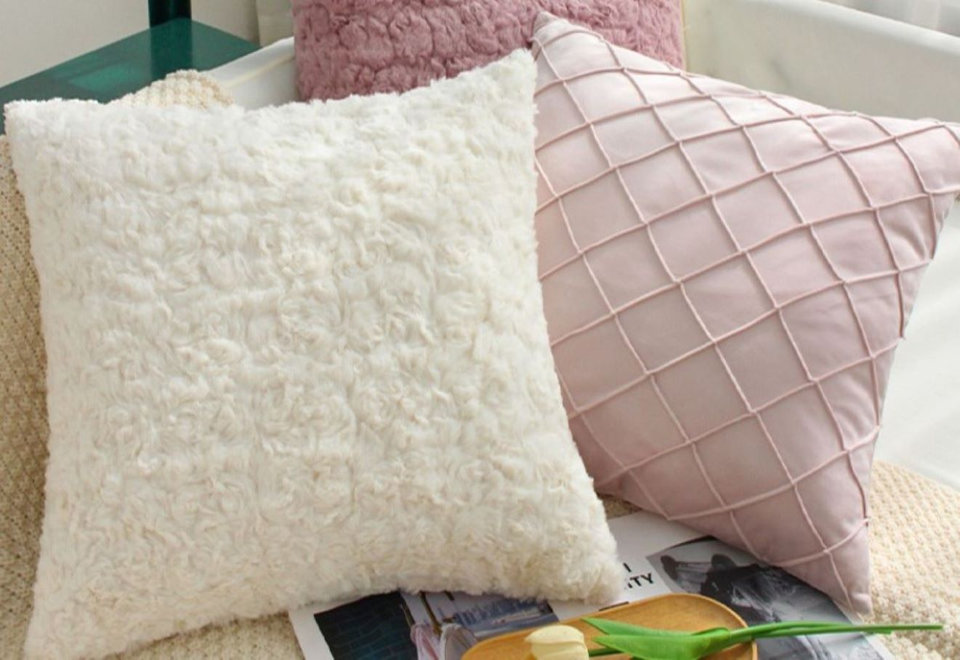 Great combination throw pillows