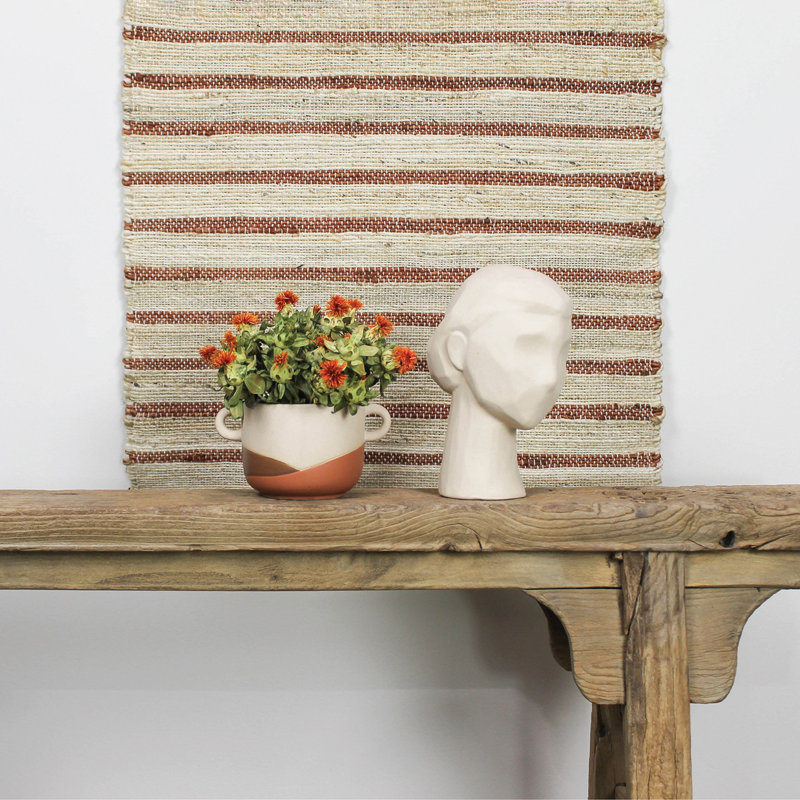 People Figurines & Sculptures