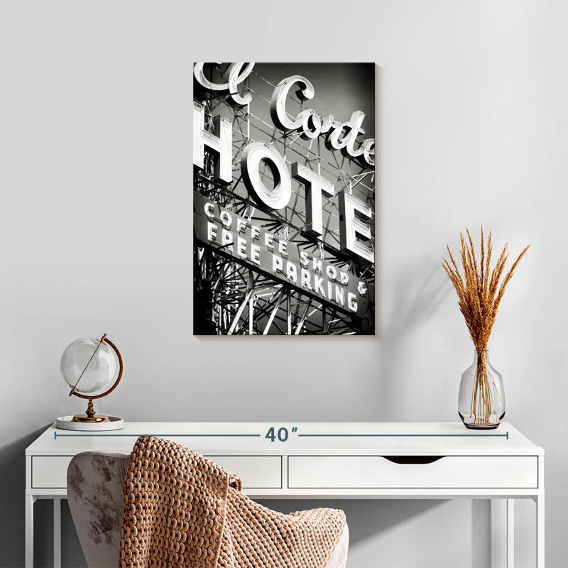Enseigne d'hôtel Sirci Vegas, H 24 po x l 16 po
