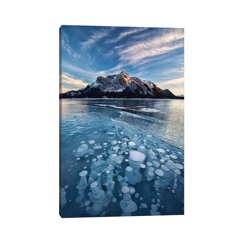Canada, Alberta, lac Abraham. «Ice Bubbles in Lake at Sunset» par Jaynes Gallery - photographie sur toile tendue