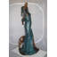 Statue de femme Havard avec son chien
