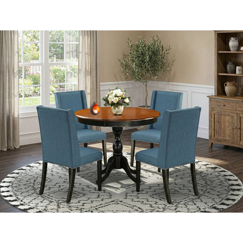 Cet ensemble de salle à manger en bois 5 pièces comprend une table de salle à manger et 4 chaises de salle à manger en tissu de lin bleu à haut dossier - Finition noire