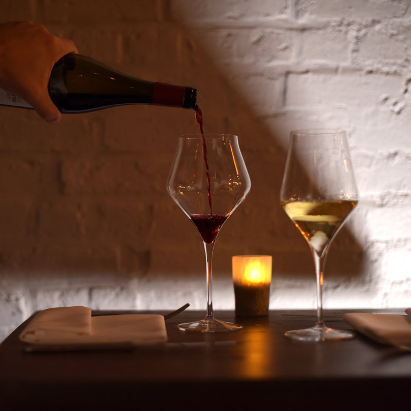 Supremo Burgundy Wine Glass