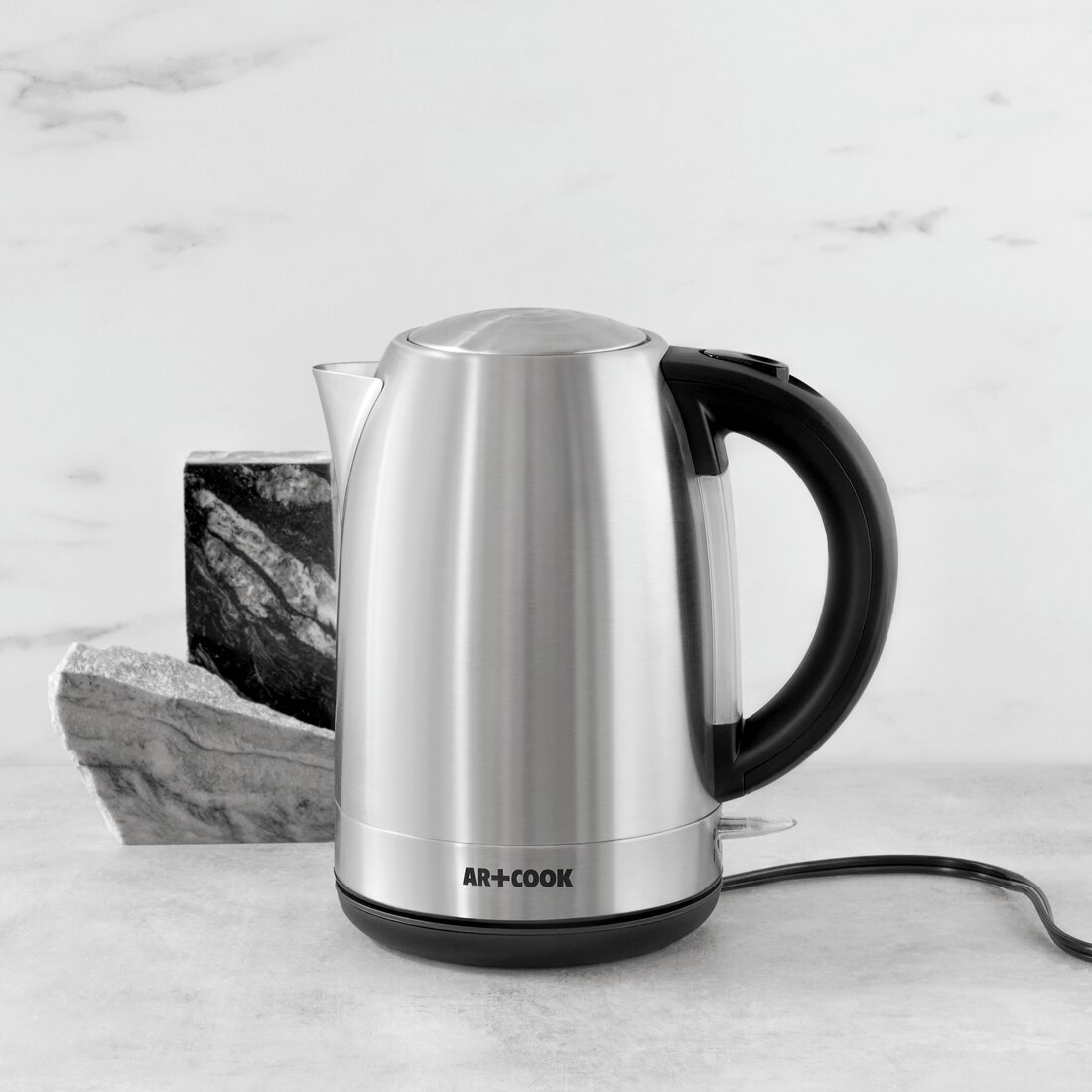 AROMA Professional 1.7 L 7-Cup Electric Kettle AWK-1800SD