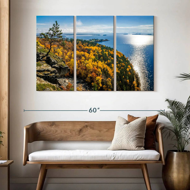 La côte d'automne du mont Kineo, H 32 po x l 50 po