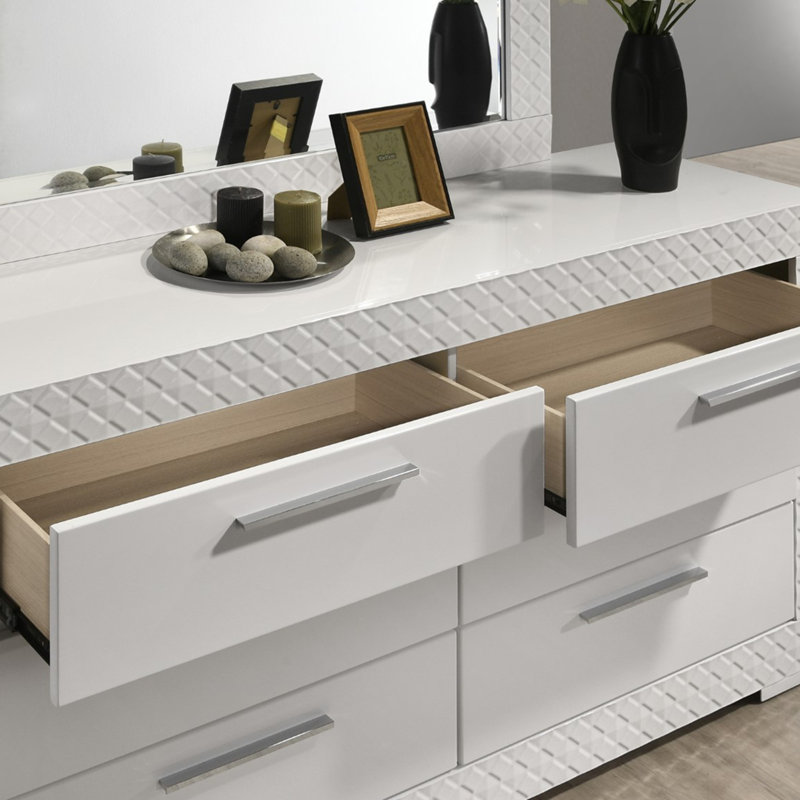 Magnifique table de chevet 1pc