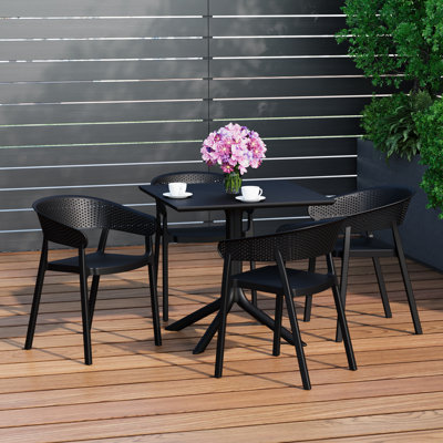 Ensemble repas carré pour 4 personnes