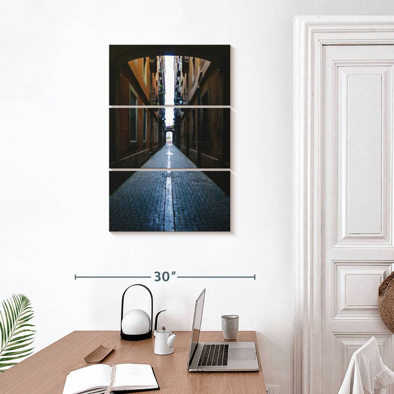 Rue Sirci gothique de Barcelone, H 32 po x l 20 po