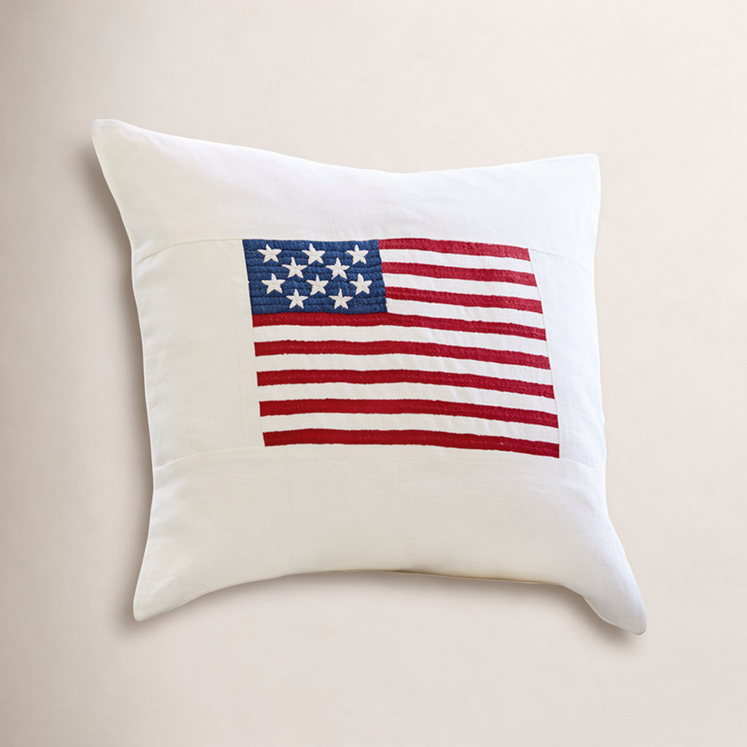 Sintra 21" x 21" Linen Throw Pillow