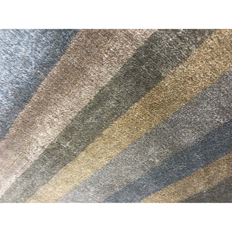 Hand-Knotted High-Quality Gold Area Rug