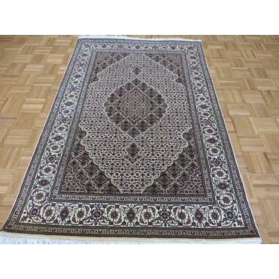 Tapis oriental ivoire en laine et soie noué à la main 4 x 6 po Mahi Tabrez 6109C5A83D314229B20FC39A94CD29D2