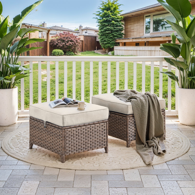 Repose-pieds d'extérieur avec coussins Bentzy, Beige