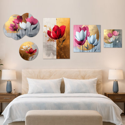Golden Lotus Flowers Pure Form II - ensemble de 5 impressions murales florales rouges, métal et toile (100 po x 40 po)