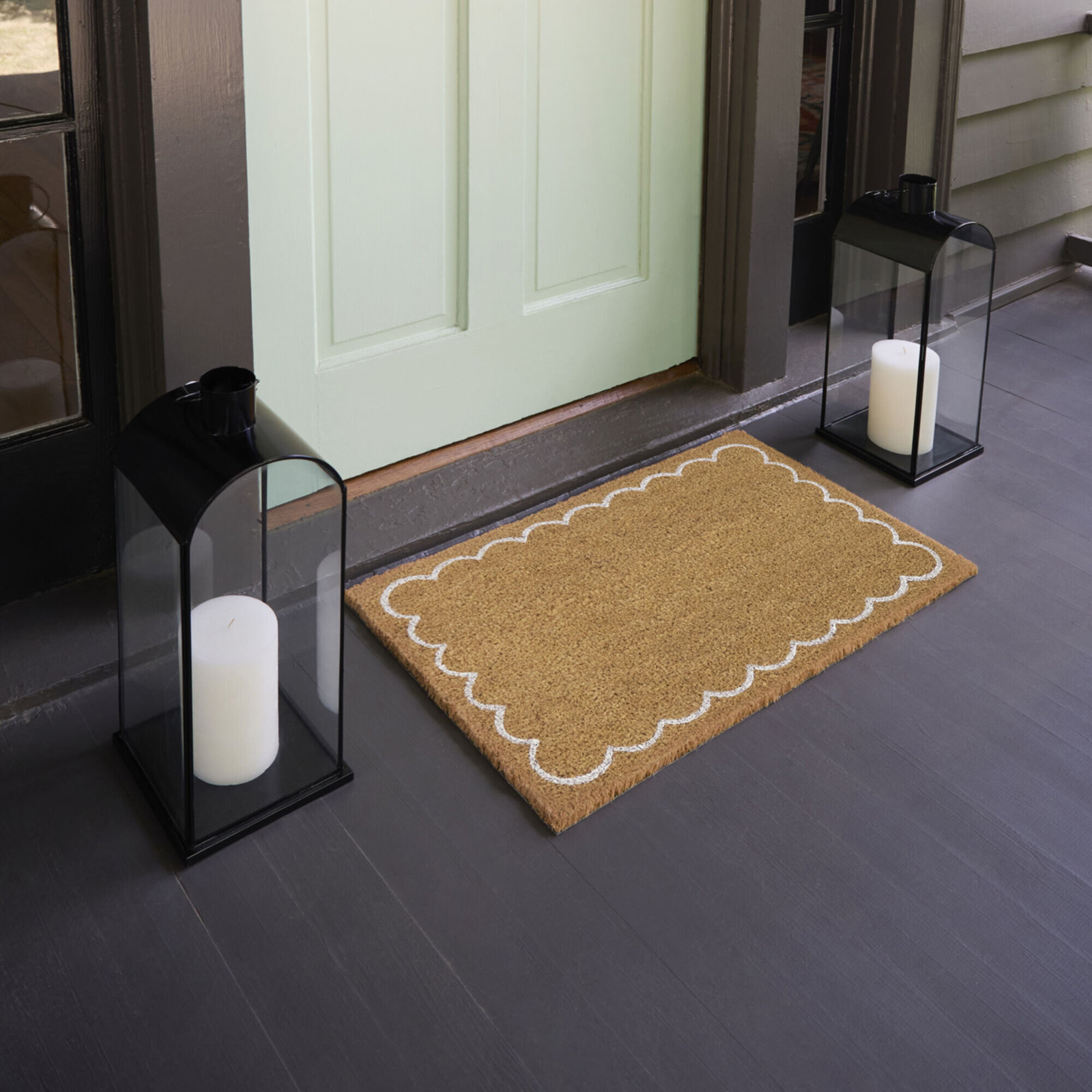 Scallop Border Tan Classic Doormat