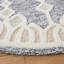 Tapis gris / ivoire en coton touffeté à la main Etheredge-216769695