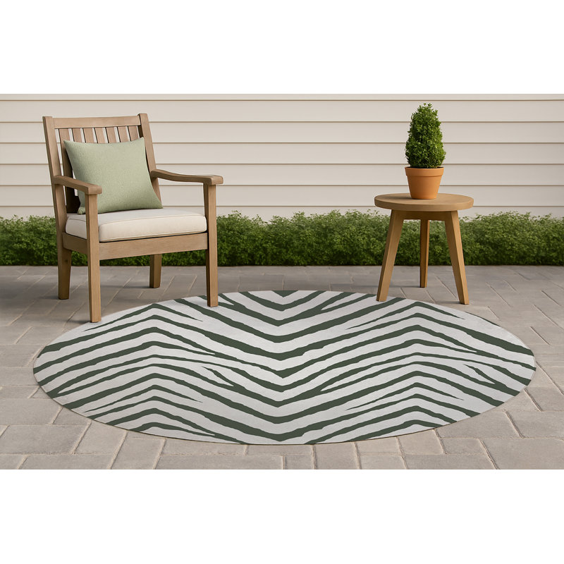 Zebra Stripe Non-Slip Outdoor Rug, Round 5'