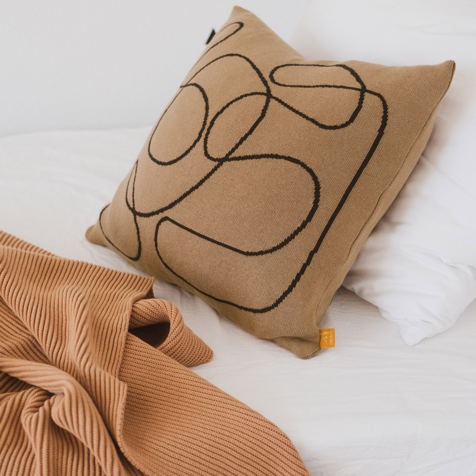 Lismore 18" x 18" Cotton Pillow Cover, Brown