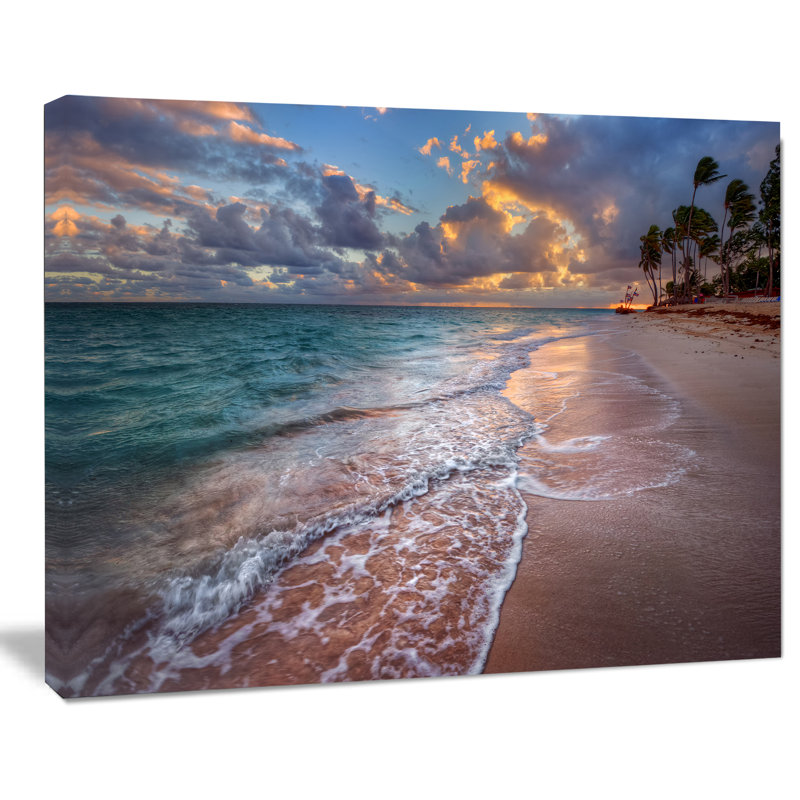 Palmiers sur une plage de sable claire - reproduction de photo, H 12 po x l 20 po, Toile tendue