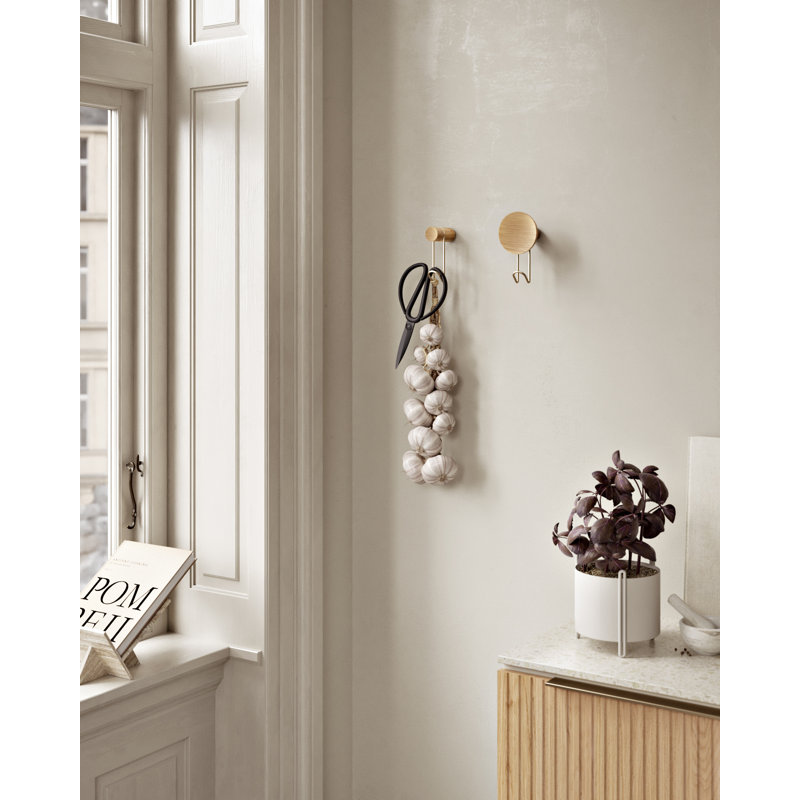 Around Wall Hanger (Small), Oak/Satin Brass