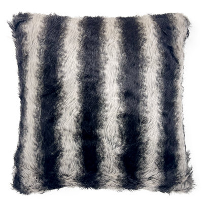 Housse de coussin Omarionna