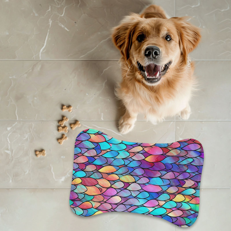 Tapis d'alimentation en forme d'os 1 pièce Colorburst Scales, 14"