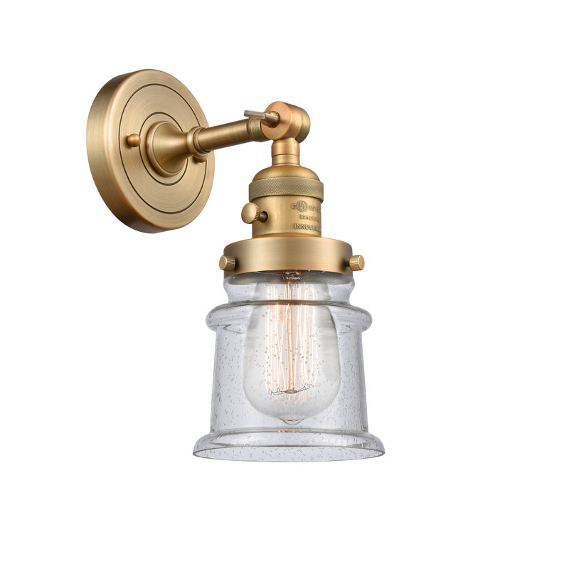 Applique murale à bras 1 lumière Madelyn, Ampoule DEL rétro de 3,5 watts, Grainé, Laiton brossé