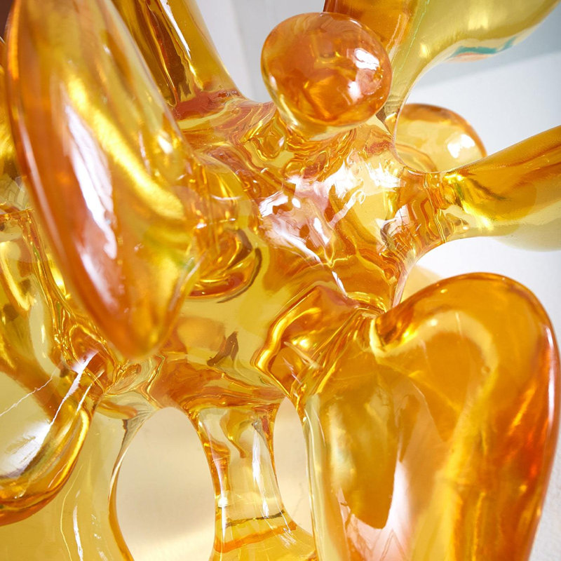 Giant Abstract Figurines & Sculptures