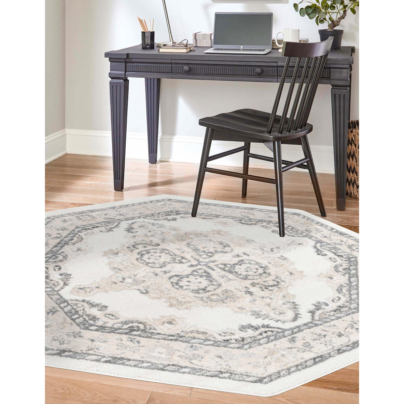 Anjelita Oriental Indoor Rug, Octagon 5' x 5'