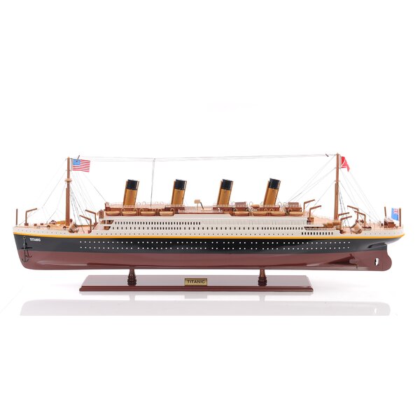 Titanic Model