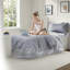 Ensemble de literie confortable gris en polyester TG avec motif rayé moderne