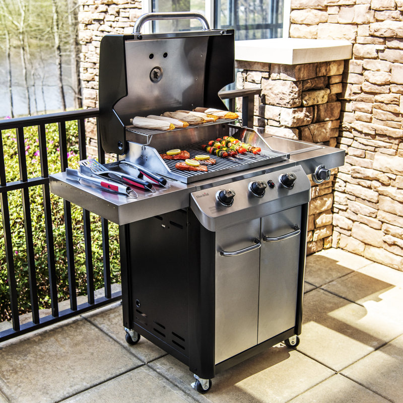 Barbecue au propane à 3 brûleurs avec armoire Char-Broil Signature