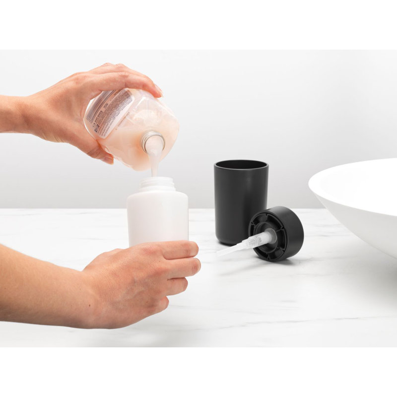 Renew Bathroom Accessory Set, Dark Grey
