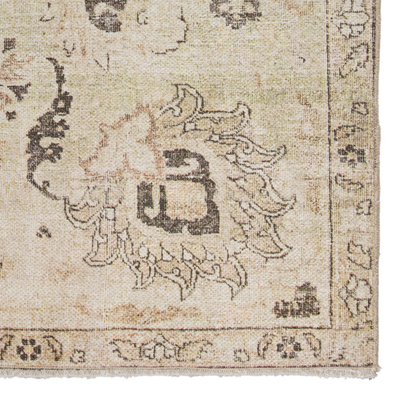 Tapis oriental beige, Rectangle 7 pi 10 po x 9 pi 10 po
