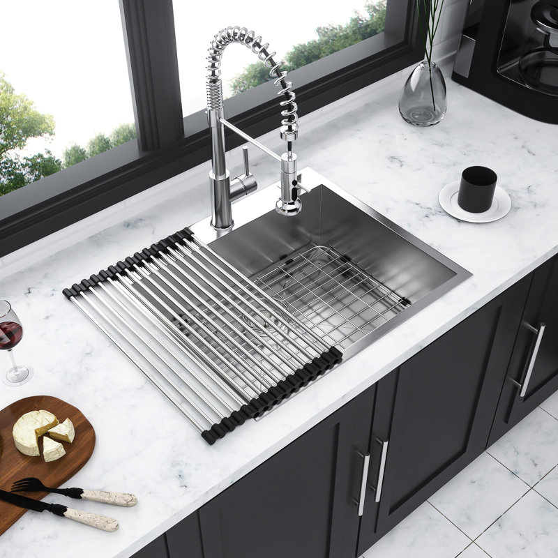 Évier 9 pouces en acier inoxydable 304. 22 x 25 avec comptoir de réduction du bruit et assemblage de drain pour un évier de cuisine fonctionnel en acier 22 x 9. Surface hygiénique pratique