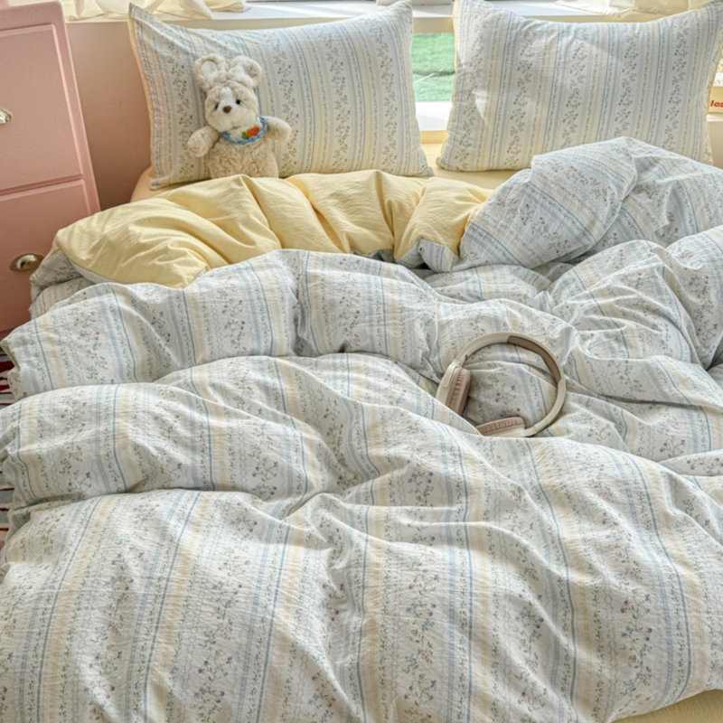 Nayoroom 3 Pieces Garden Style Floral Duvet Cover Cotton-like Skin-friendly Comforter Cover Blue Yellow Modern Chic Garden Flower Bedding Sets