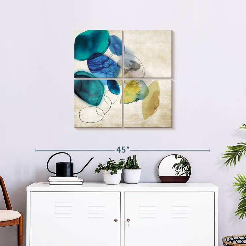 Avery Breezy, 26'' H x 26'' W