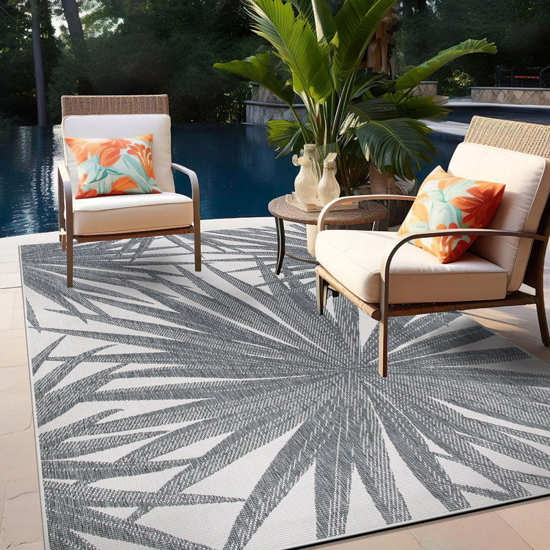 Benavidez Floral Gray/Ivory Indoor&Outdoor Area Rug, Rectangle 5' x 7'