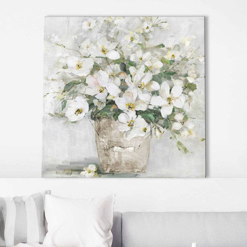 «Spring Cottage Blooms II» par Sally Swatland - Peinture, L 18 po x H 18 po, Toile tendue