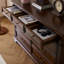 Armoire d'appoint en noyer massif