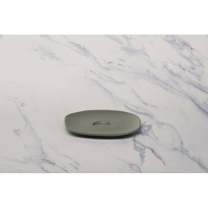 Soucoupe en porcelaine de qualité supérieure TERRE VERT BRUME, de forme irrégulière, 5.9", Vert brume