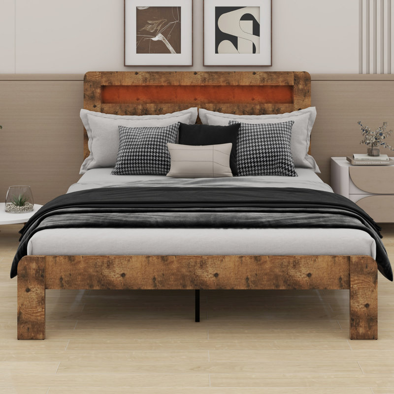 Structure de lit plateforme en bois avec tête de lit à DEL et USB
