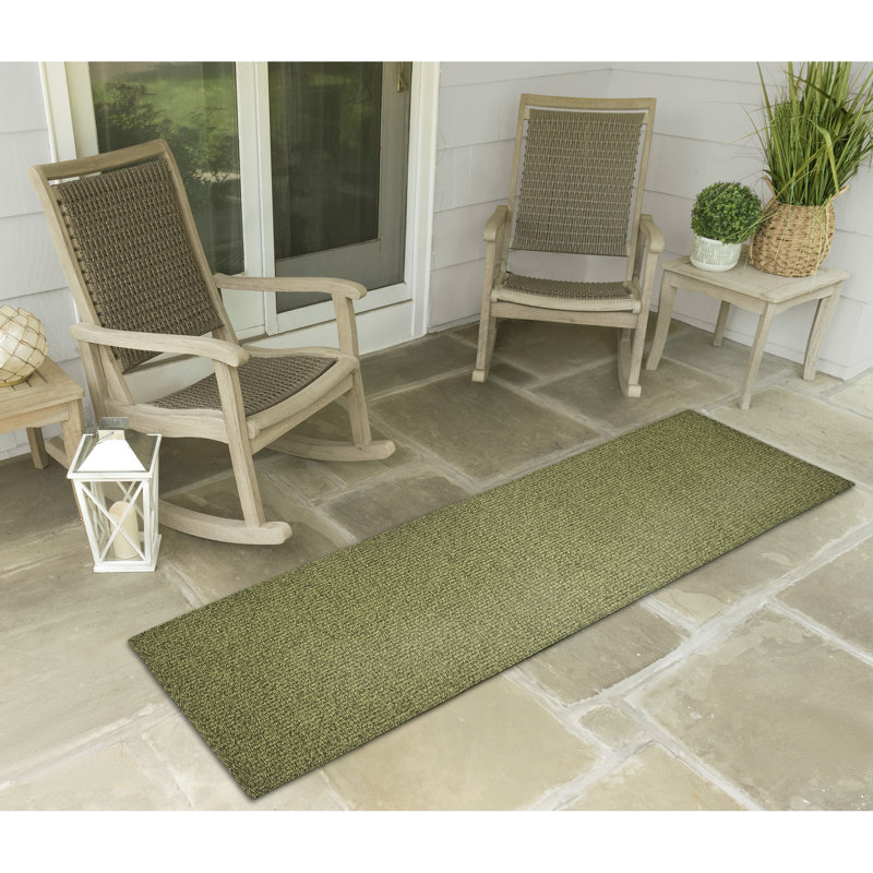 Tapis vert intérieur / extérieur Hubertusz, Tapis de couloir 2 pi x 7 pi 6 po