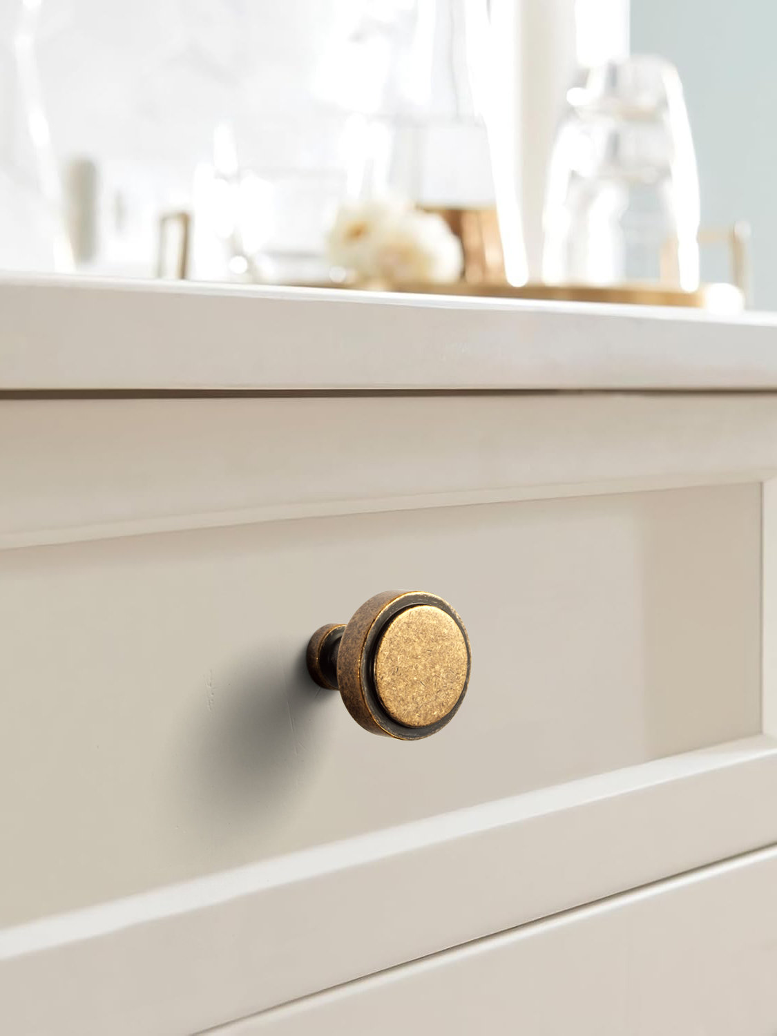 Circle Cabinet Knob Multipack, Antique Brass, 1.2"