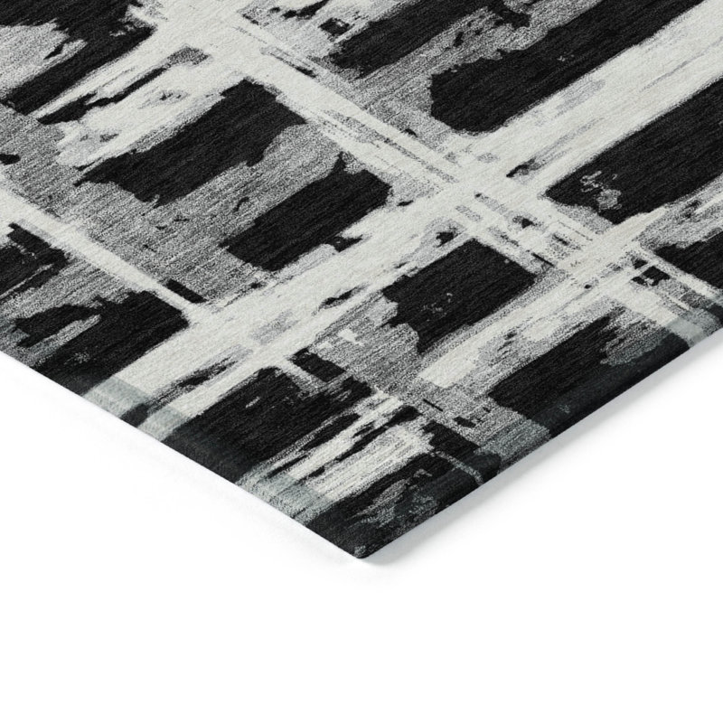Mahaney Washable Striped Indoor / Outdoor Rug, Rectangle 5' x 7'6"