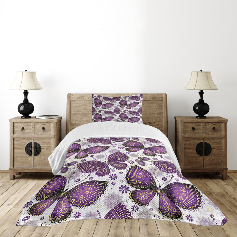 White Quilted Twin Bedspread Set with Pillow Sham