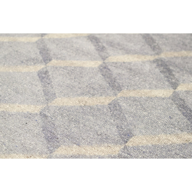 Geometric Area Rug in Gray