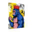 Animaux singe bleu portant une couronne tenant une banane-561319420